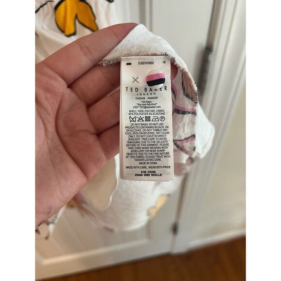 Ted Baker Floral Print Wrap Mini Dress Sz 3 (Medium 8/10)‎ - Picture 4 of 5